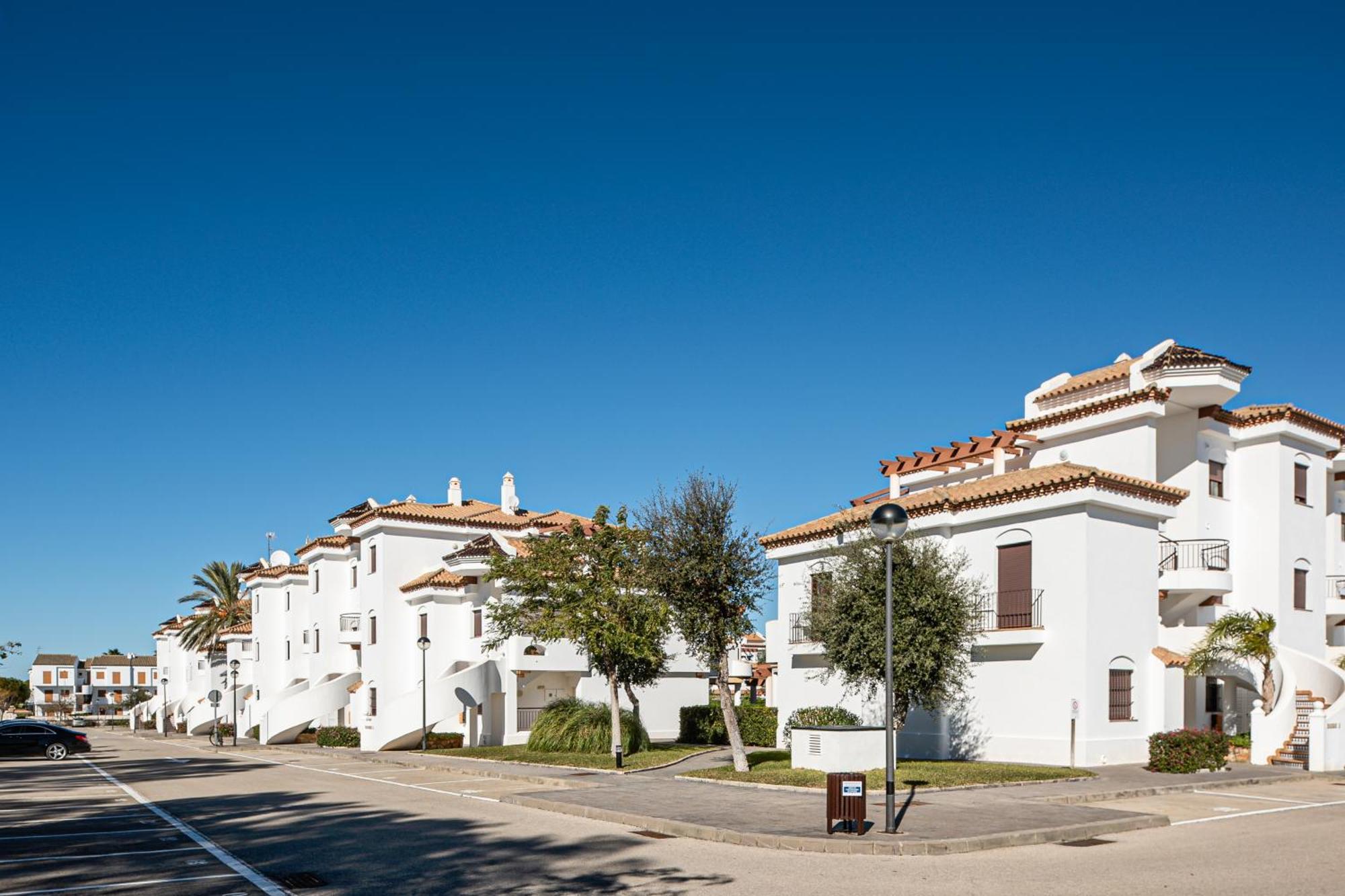 Apartamento Familiar Muy Soleado Cerca De La Playa Y Parking Incluido Chiclana de la Frontera Dış mekan fotoğraf