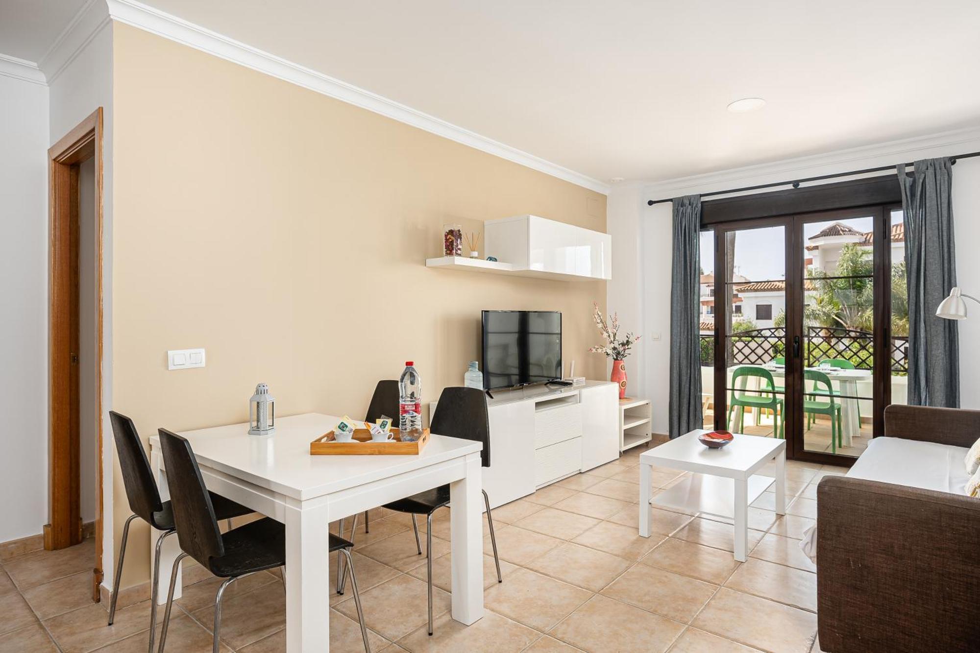 Apartamento Familiar Muy Soleado Cerca De La Playa Y Parking Incluido Chiclana de la Frontera Dış mekan fotoğraf